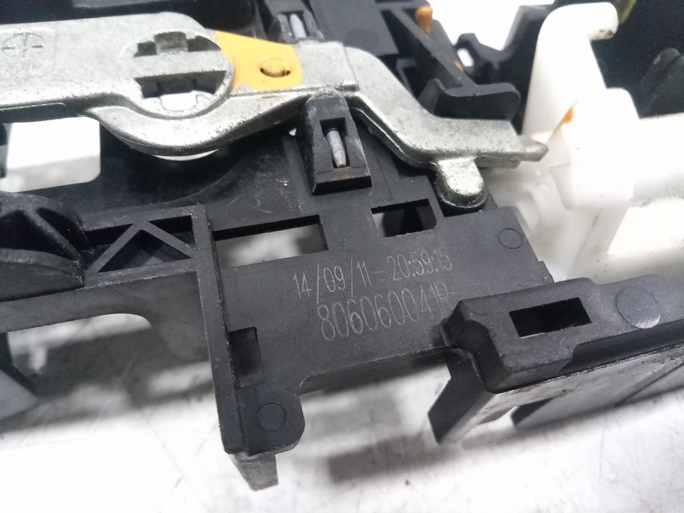 Cerradura puerta trasera derecha renault megane iii berlina 5 p