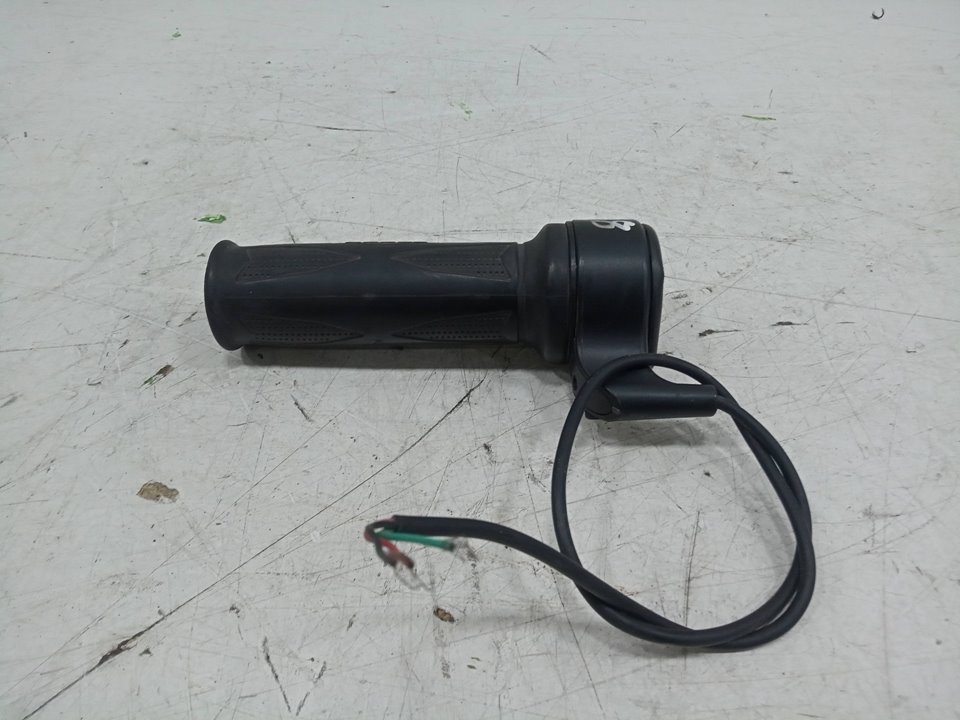 PuÑo acelerador scutum silence s02 10  4