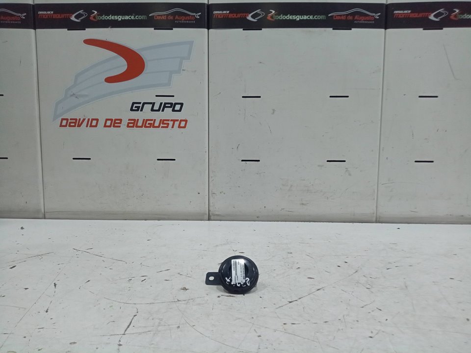 Claxon scutum silence s02 10  4    