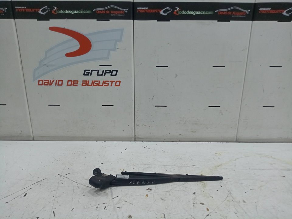 Brazo limpia trasero ford tourneo connect  grand tourneo connect kombi 1.5 tdci