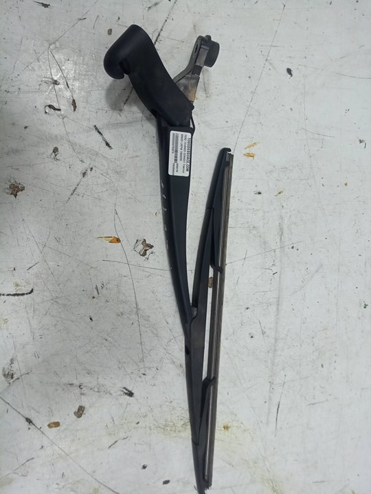 Brazo limpia trasero ford tourneo connect  grand tourneo connect kombi 1.5 tdci