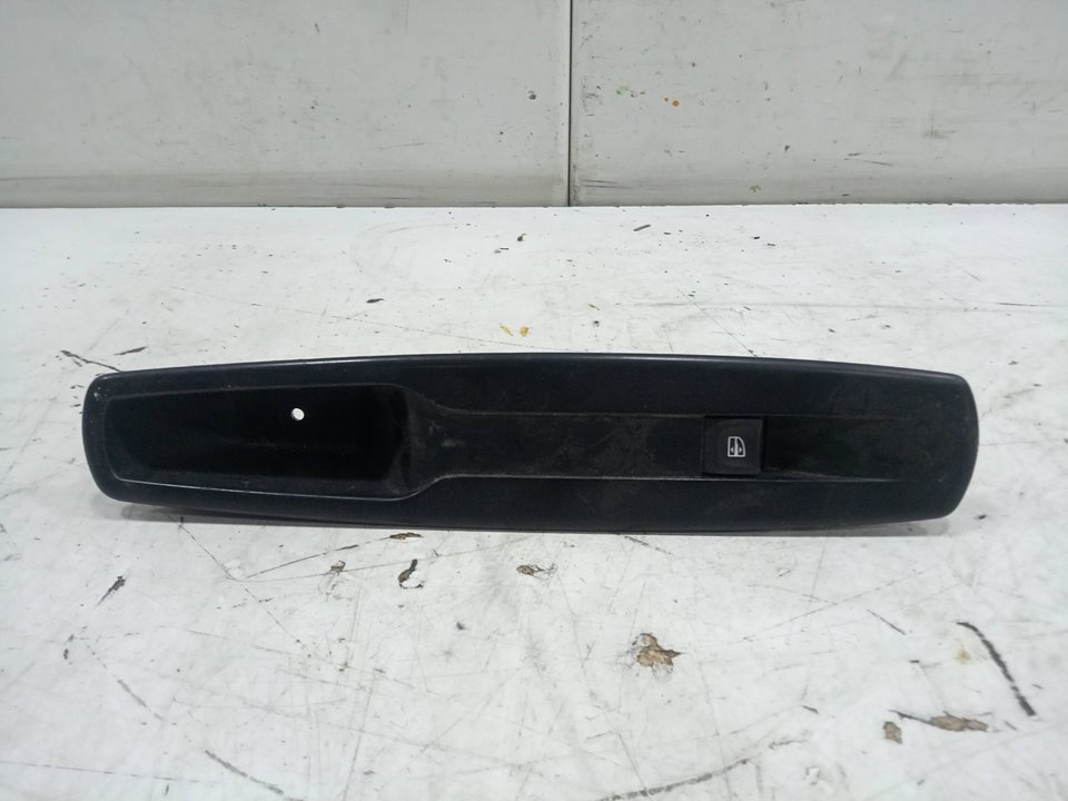Mando elevalunas delantero derecho renault megane iii fastback 1.5 dci (bz09 bz0d)