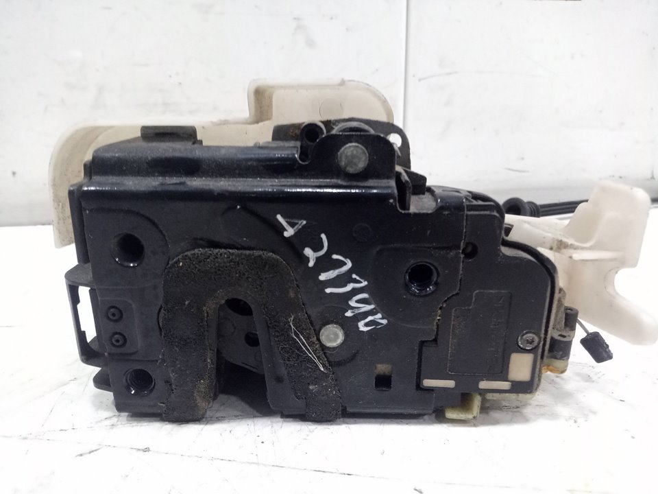 Cerradura puerta delantera izquierda volkswagen polo 1.4 16v