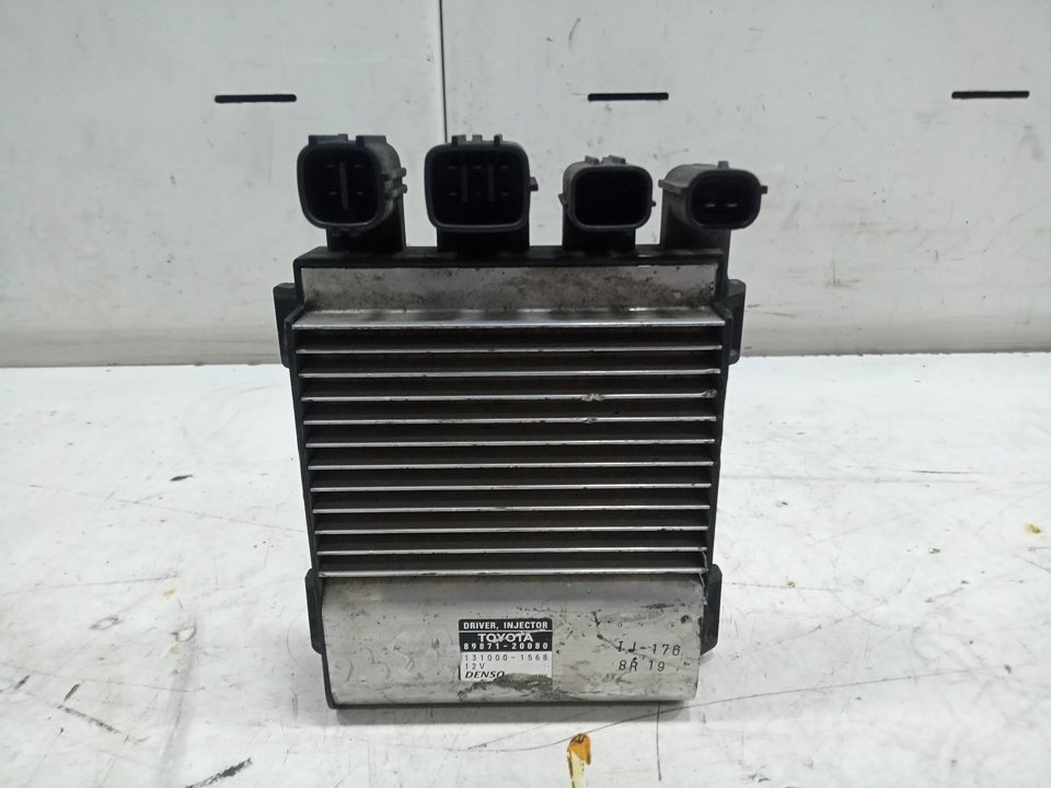 Unidad de control ecu inyeccion toyota auris   active      09.12  12.15