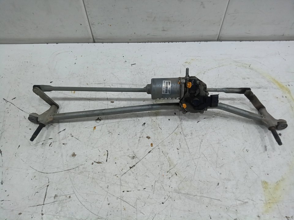 Varillaje motor limpia delantero 2.3 dci 165 fwd
