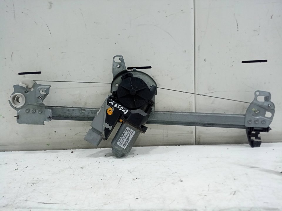 Elevalunas delantero izquierdo citroen c3 i 1.1 i