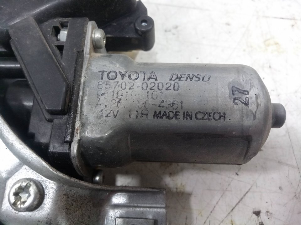 Elevalunas delantero izquierdo toyota yaris 1.5 hybrid (nhp130_)