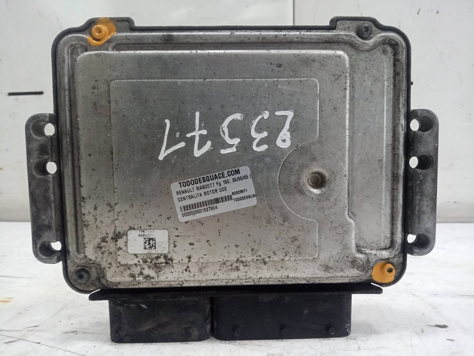Centralita motor uce renault mascott cajachasis  mascott fg 150. 355565 cabi