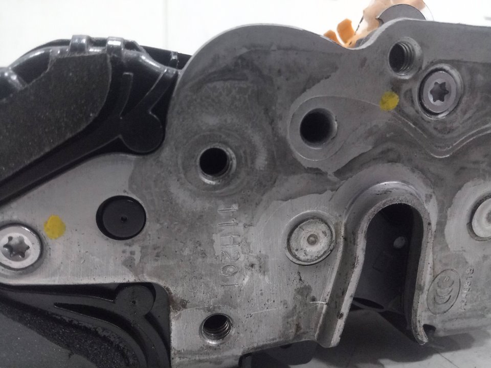 Cerradura puerta trasera derecha opel astra j sports tourer spo