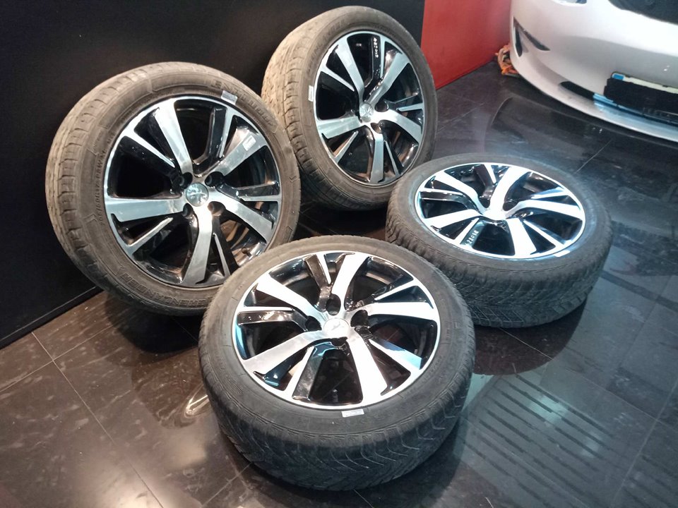 Juego llantas peugeot 2008 1.6 vti