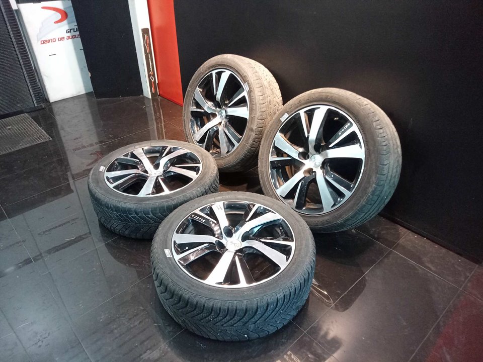 Juego llantas peugeot 2008 1.6 vti