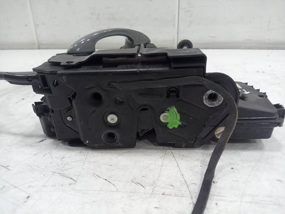 Cerradura puerta trasera izquierda audi q3   (8ug) attraction      01.15