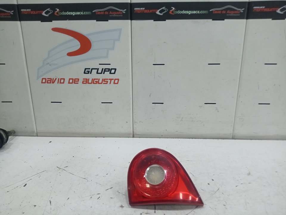 Piloto interior trasero derecho volkswagen golf v   berlina (1k1)       0.03 