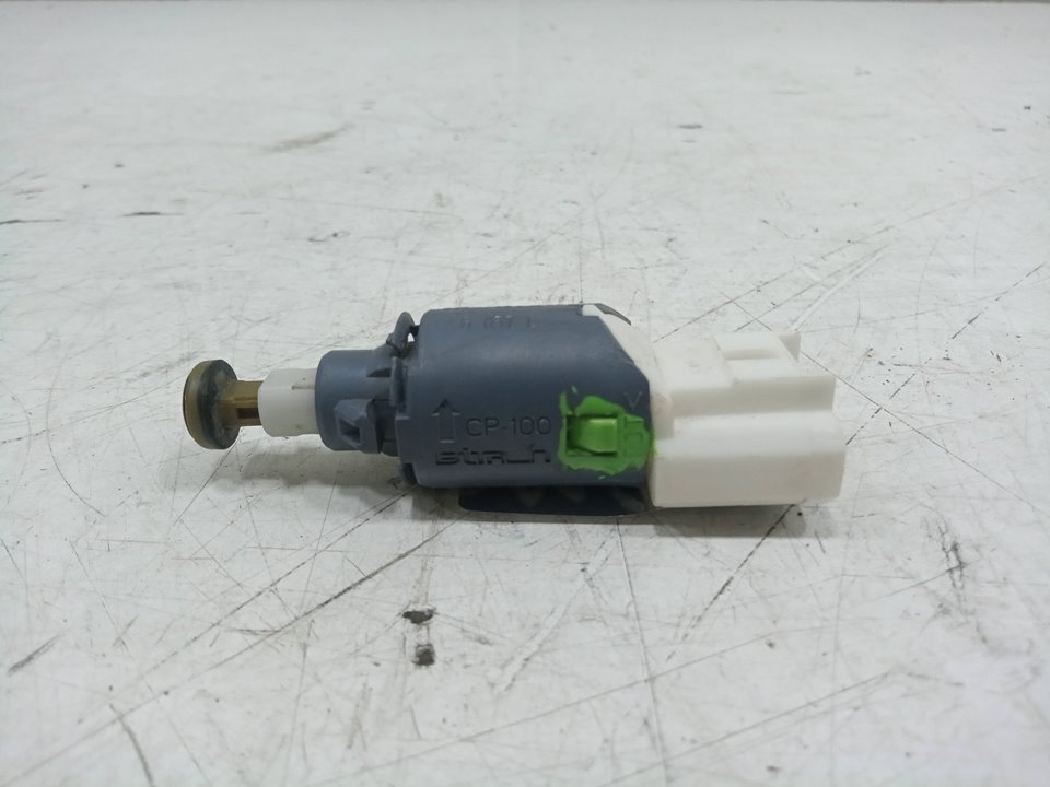 Sensor de freno master bus l3h2 38t      02.