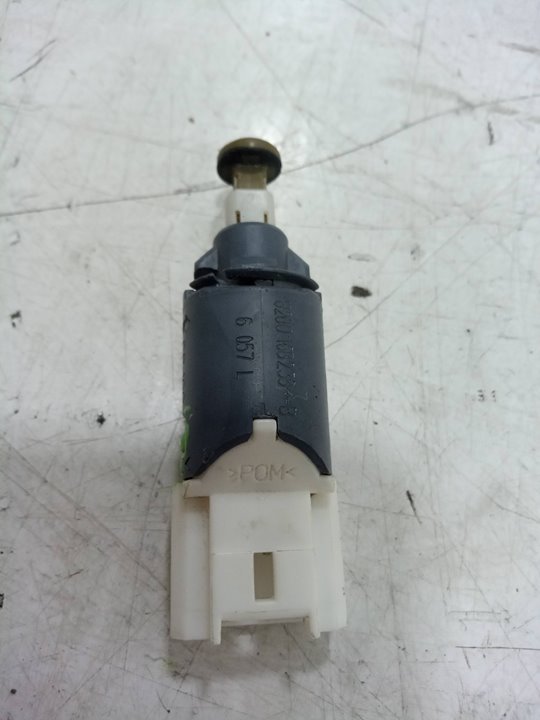 Sensor de freno master bus l3h2 38t      02.