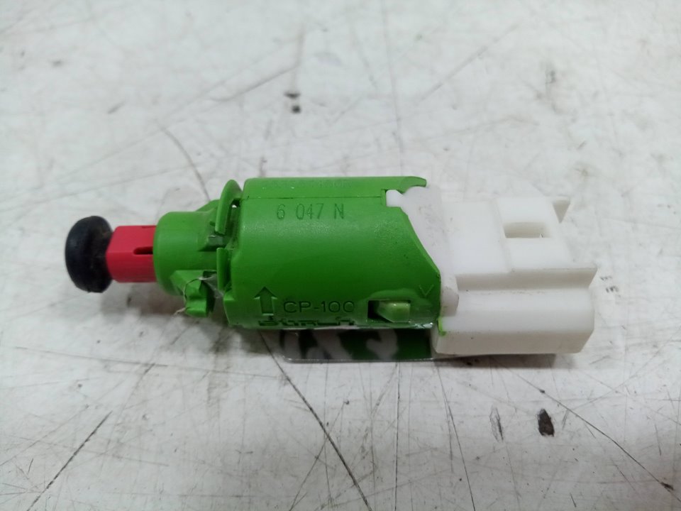 Sensor pedal embrague master bus l3h2 38t      02.