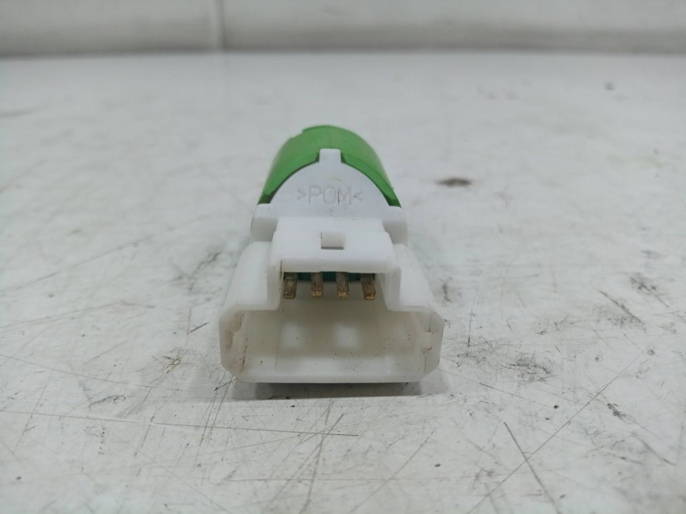 Sensor pedal embrague master bus l3h2 38t      02.