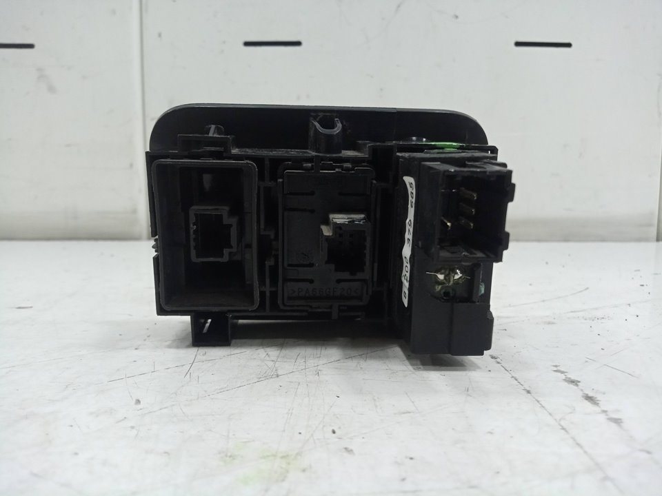 Mando regulacion faro master bus l3h2 38t      02.