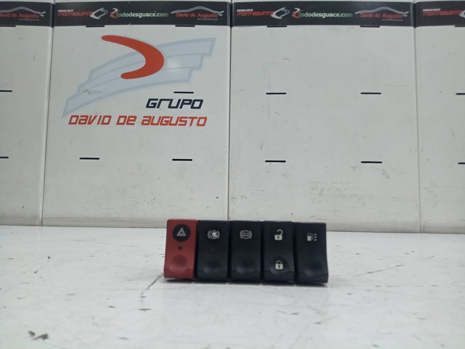 Botonera renault master pro cajachasis  magnum ab 2005 cabina adel.tr