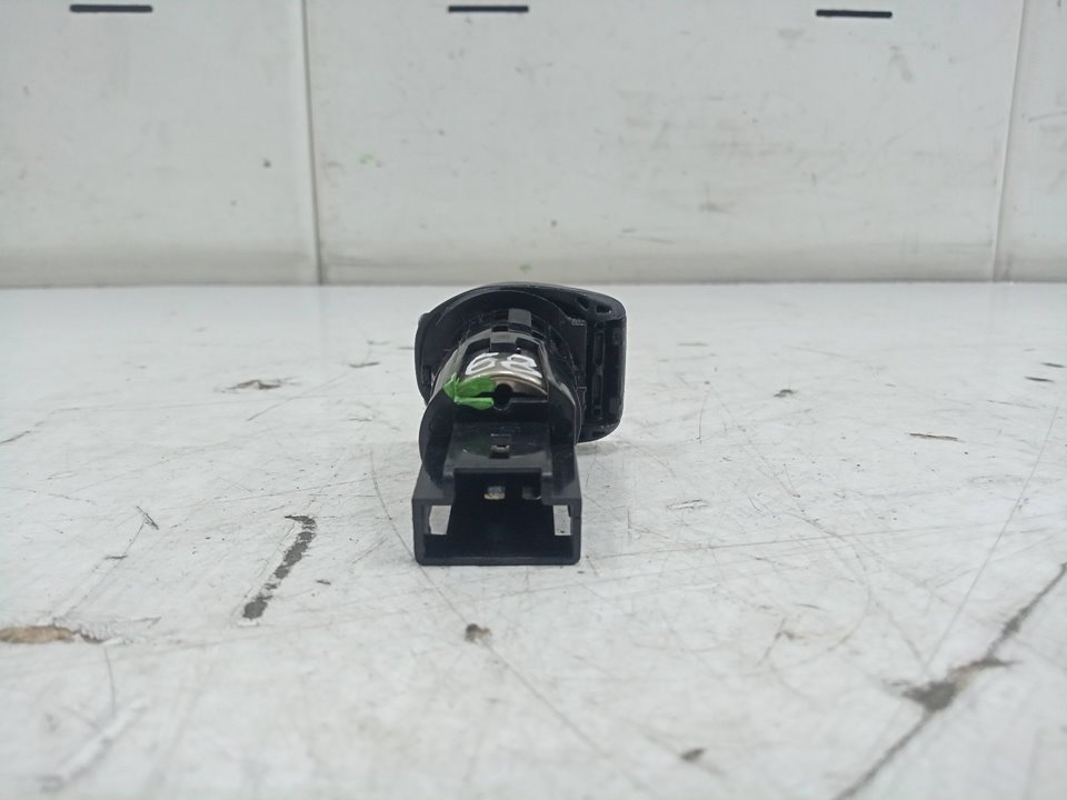 Base mechero nissan qashqai ii todo terreno cerrada 1.5 dci