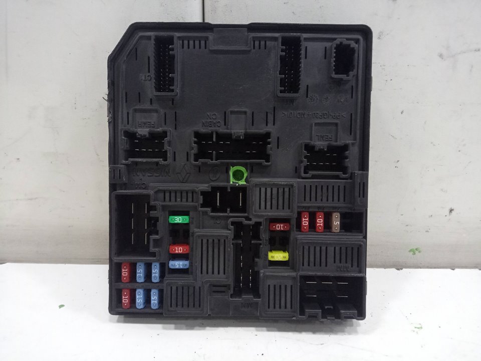 Caja reles / fusibles nissan qashqai ii todo terreno cerrada 1.5 dci