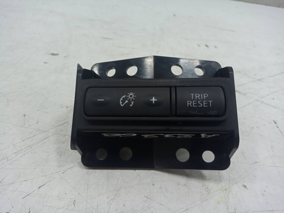 Mando regulacion intensidad cuadro instrumentos nissan qashqai ii todo terreno cerrada 1.5 dci