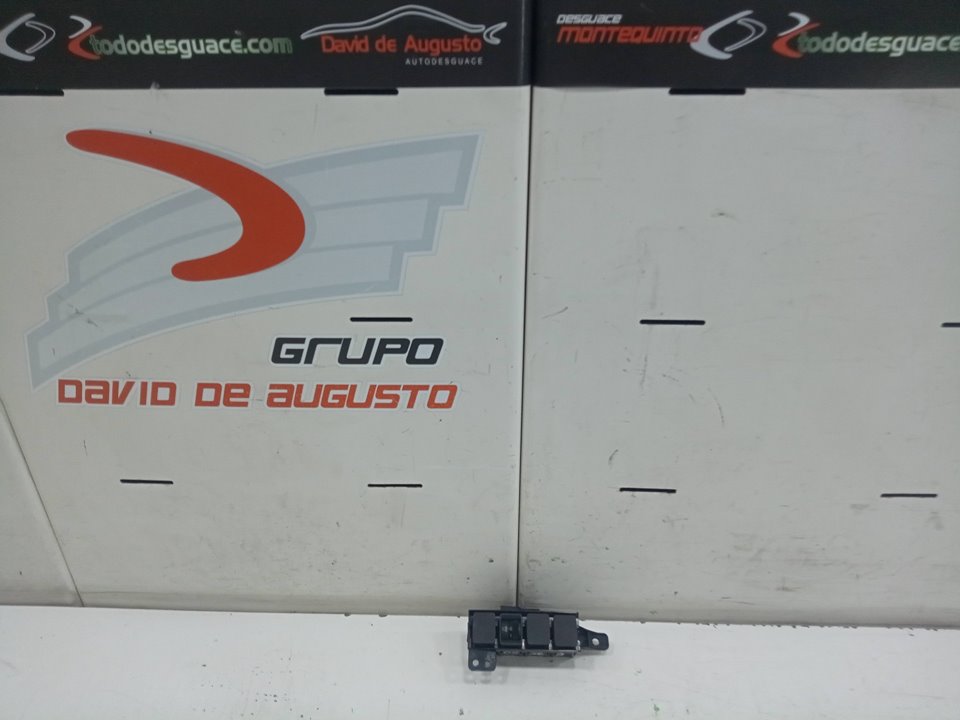 Mando regulacion faro nissan qashqai ii todo terreno cerrada 1.5 dci