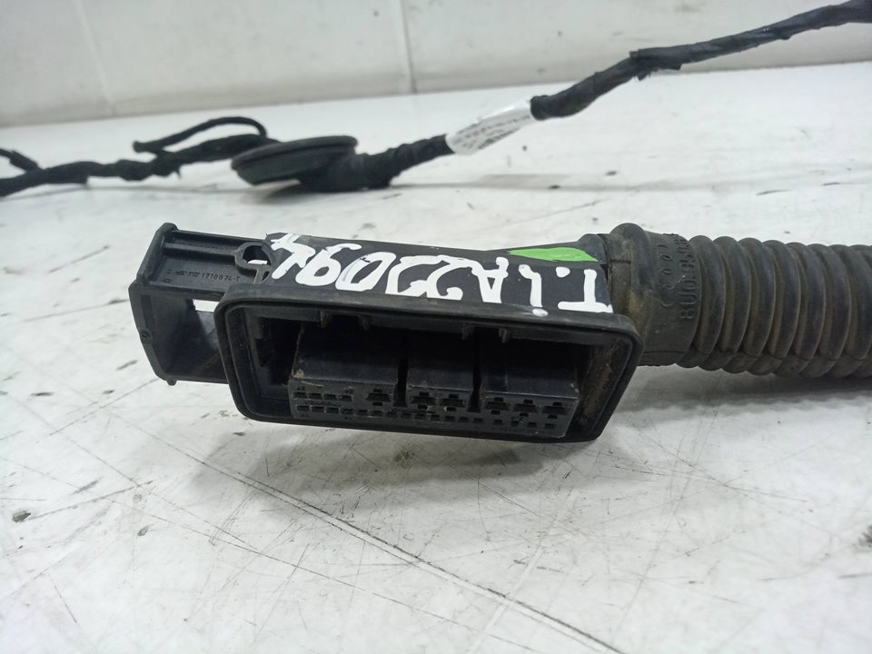 Cables puerta audi q3   (8ug) attraction      01.15