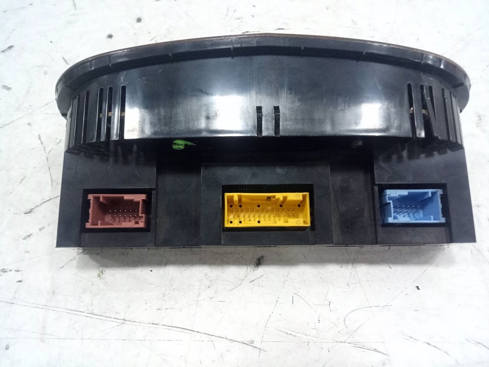 Mando climatizador peugeot 607   (s2)       0.05  ...
