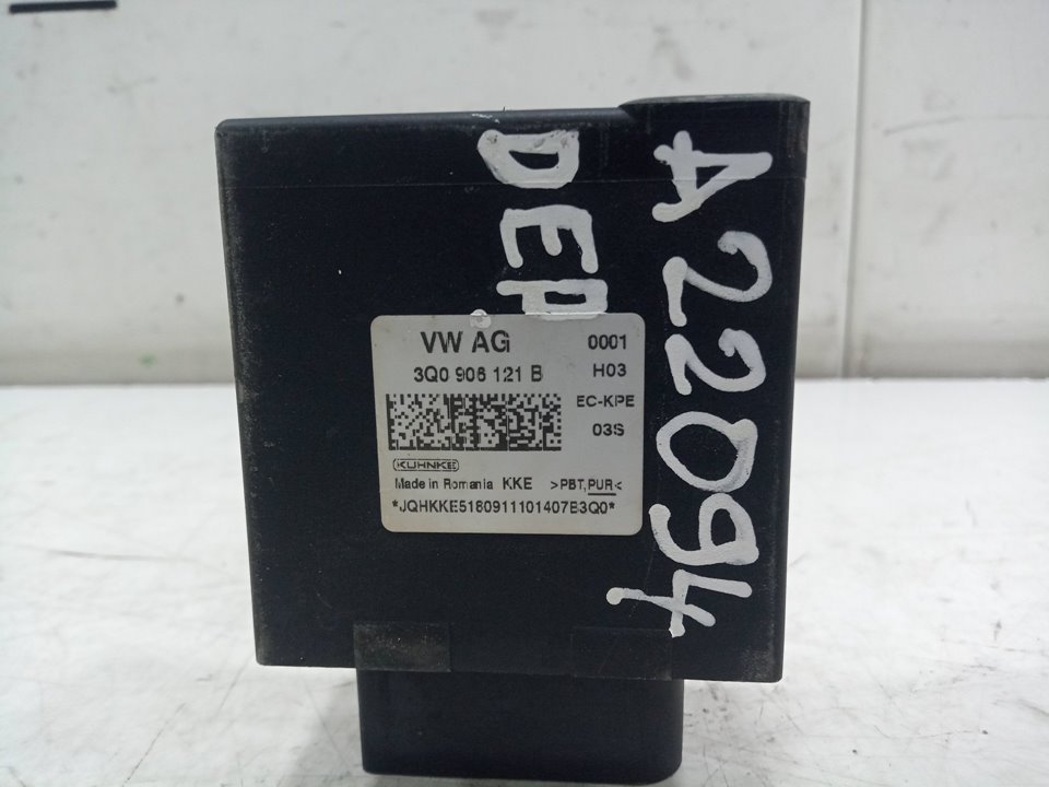 Unidad de control ecu inyeccion audi q3   (8ug) attraction      01.15