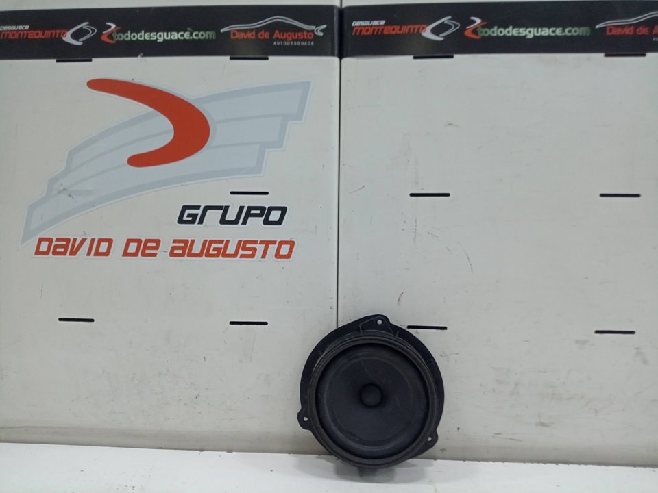 Altavoz delantero derecho audi q3   (8ug) attraction      01.15