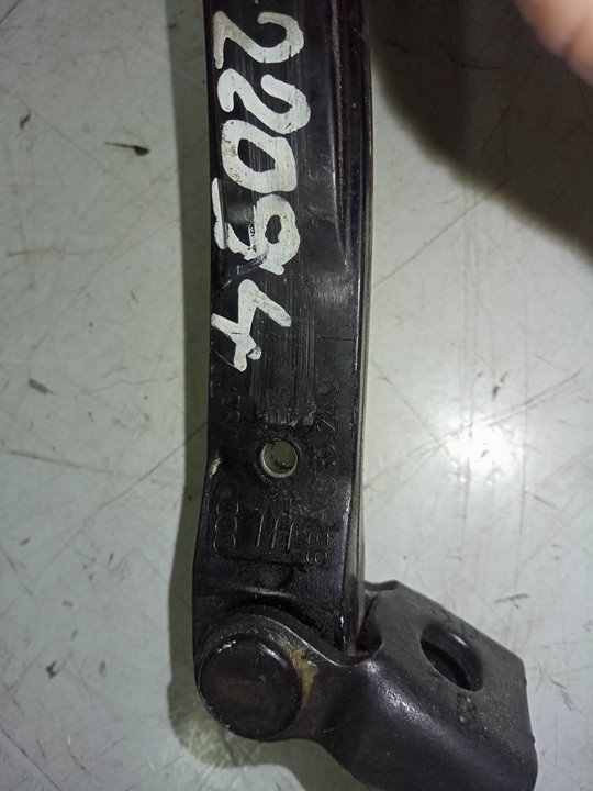 Freno de puerta trasero derecho audi q3   (8ug) attraction      01.15