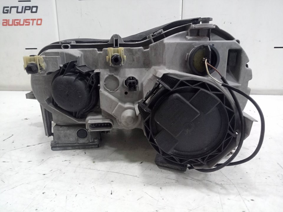 Faro derecho bm serie 215 clcoupe