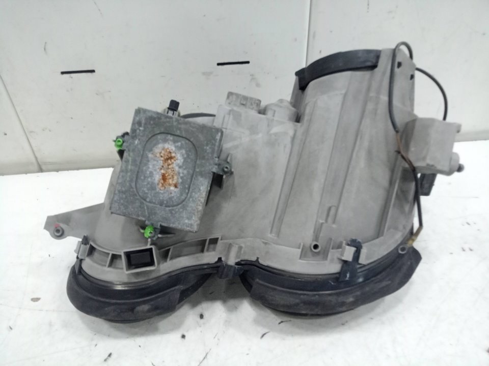 Faro derecho bm serie 215 clcoupe