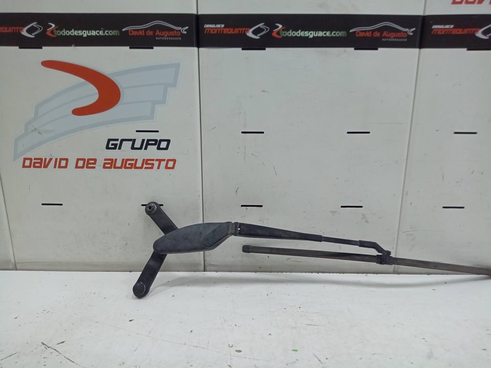 Brazo limpia delantero derecho bm serie 215 clcoupe