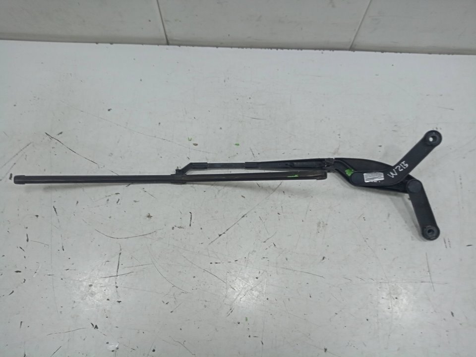 Brazo limpia delantero derecho bm serie 215 clcoupe