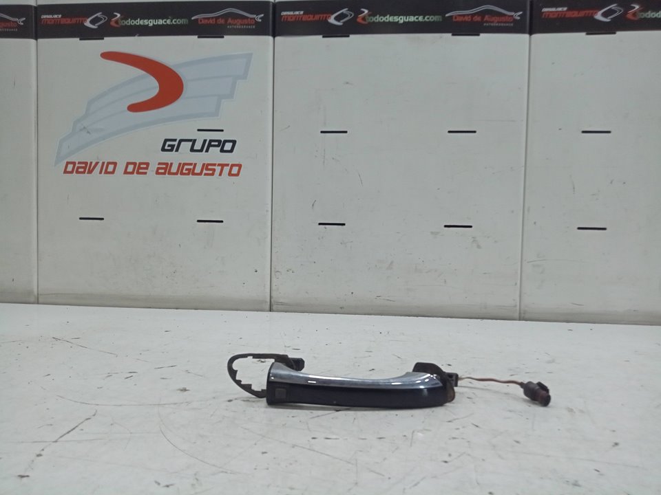 Maneta exterior delantera derecha bm serie 215 clcoupe