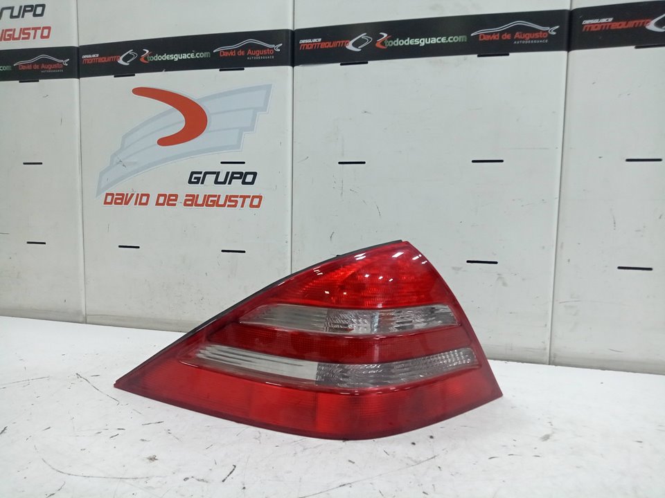 Piloto trasero izquierdo bm serie 215 clcoupe