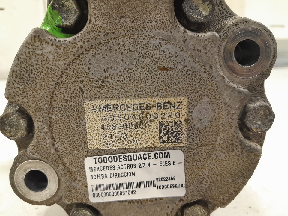 Bomba direccion mercedes actros 23 4  ejes 8