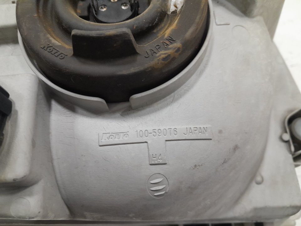 Faro izquierdo suzuki grand vitara ii 1.9 ddis a las 4 ruedas (jt419