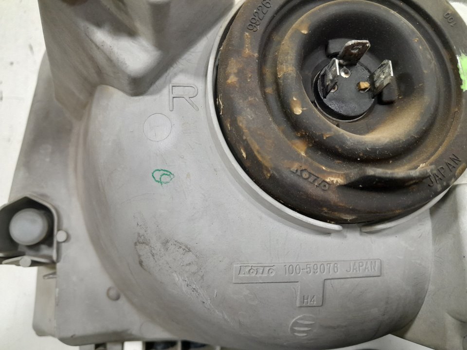 Faro derecho suzuki grand vitara ii 1.9 ddis a las 4 ruedas (jt419
