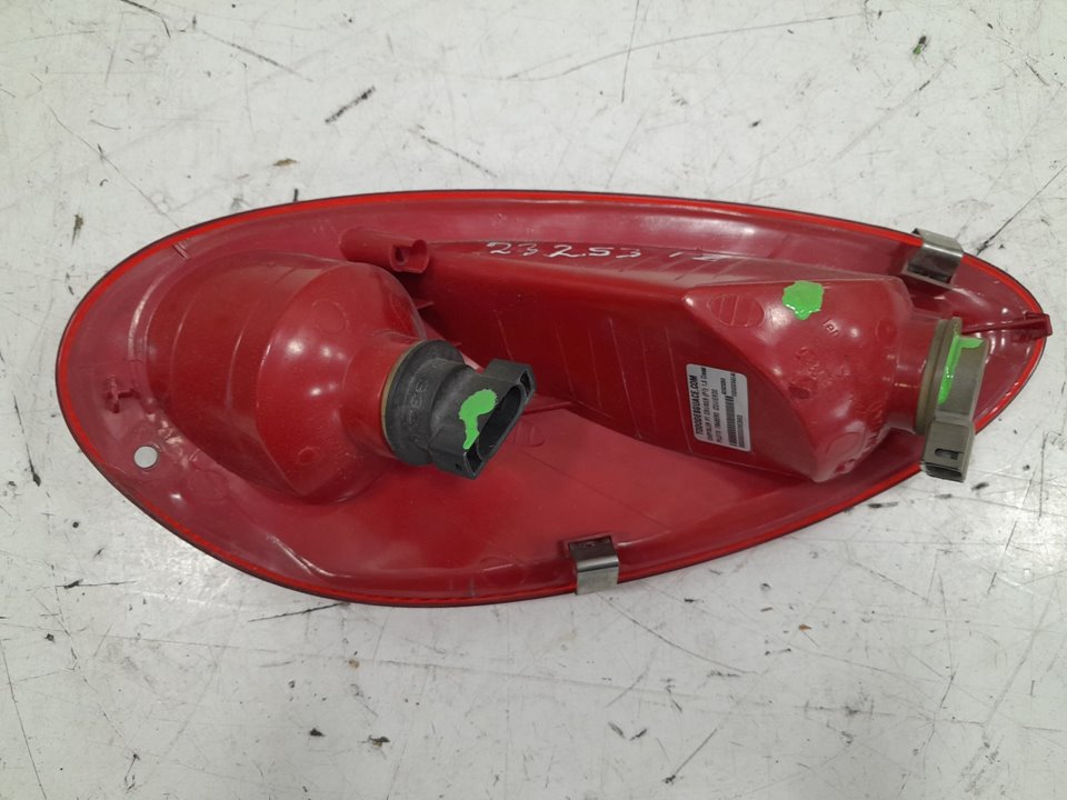 Piloto trasero izquierdo chrysler pt cruiser 1.6