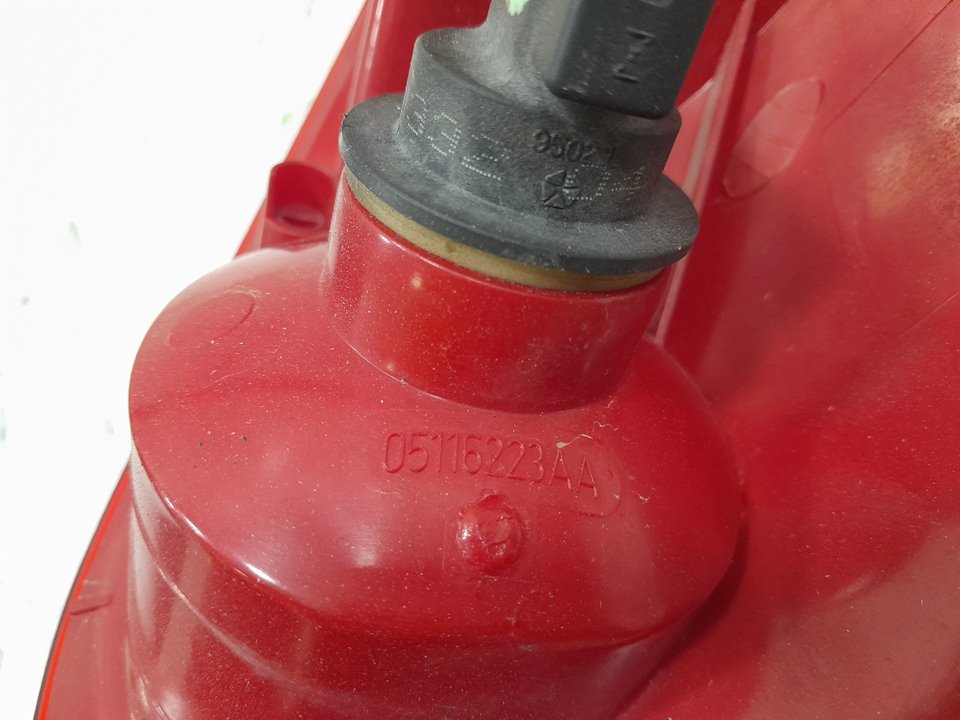 Piloto trasero izquierdo chrysler pt cruiser 1.6