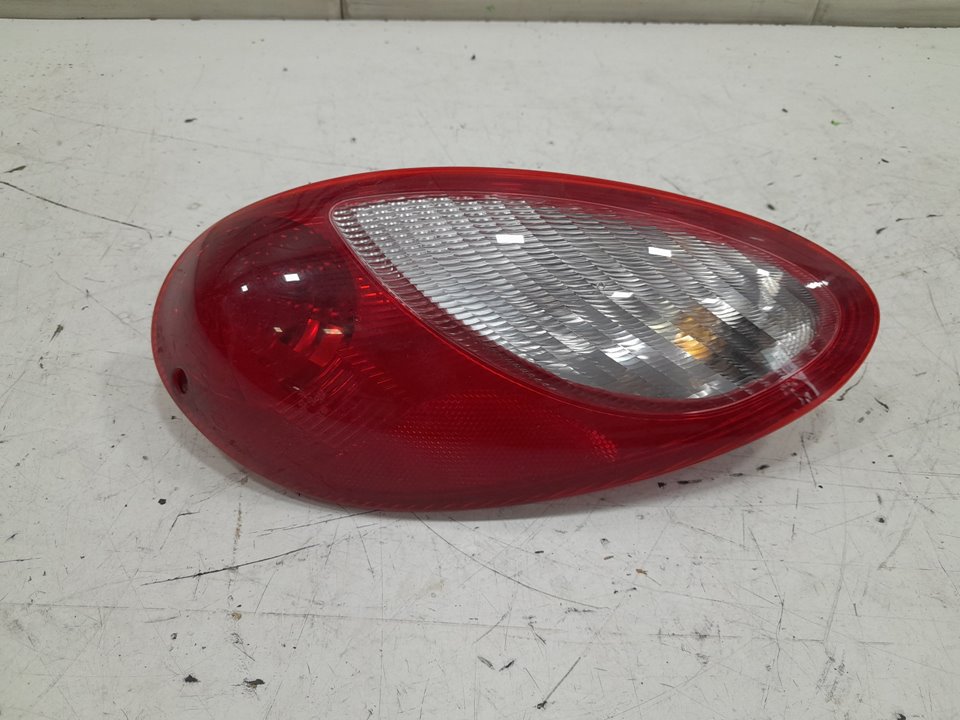 Piloto trasero derecho chrysler pt cruiser 1.6
