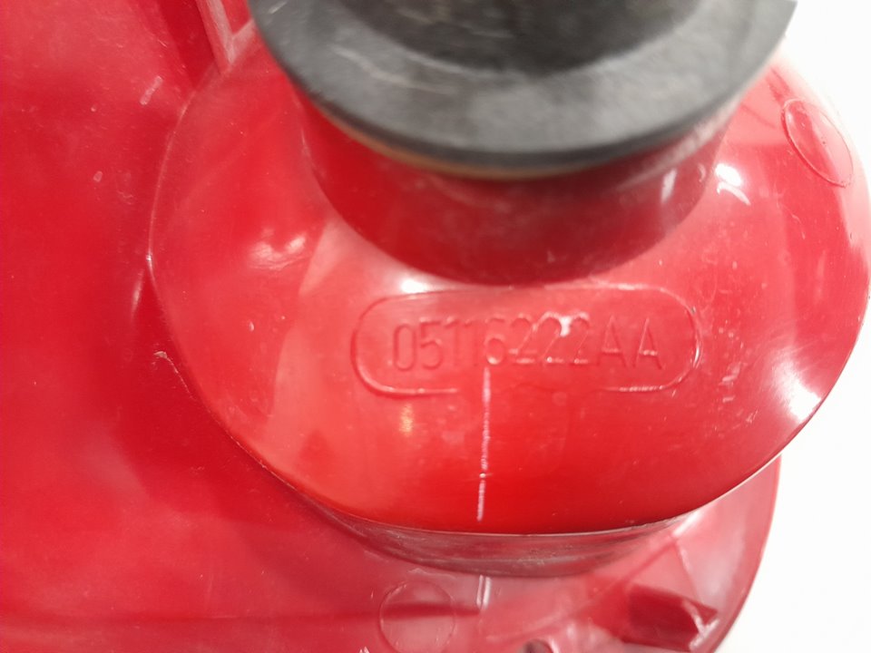 Piloto trasero derecho chrysler pt cruiser 1.6