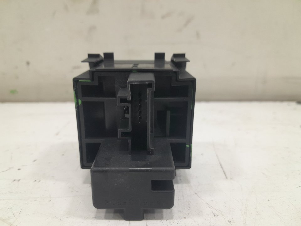 Regulador altura luces renault megane iii fastback 1.5 dci (bz09 bz0d)