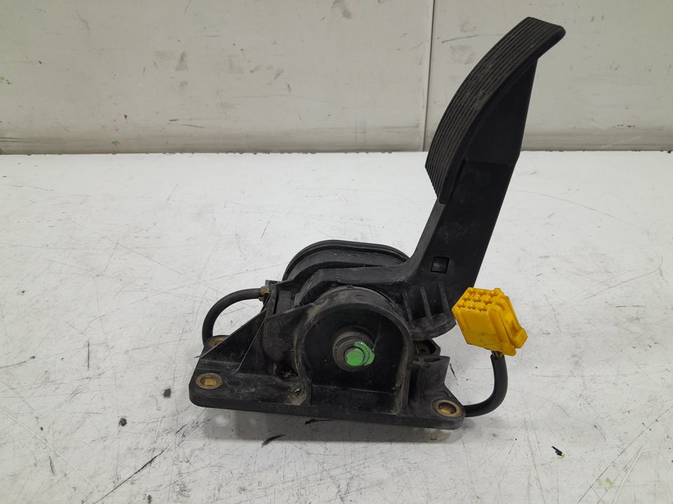 Potenciometro acelerador mercedes atego 4 cyl. 4x2 2005