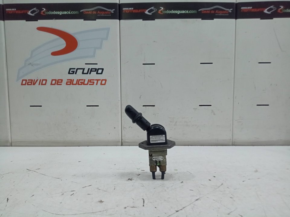 Palanca freno de mano renault master pro cajachasis  magnum ab 2005 cabina adel.tr