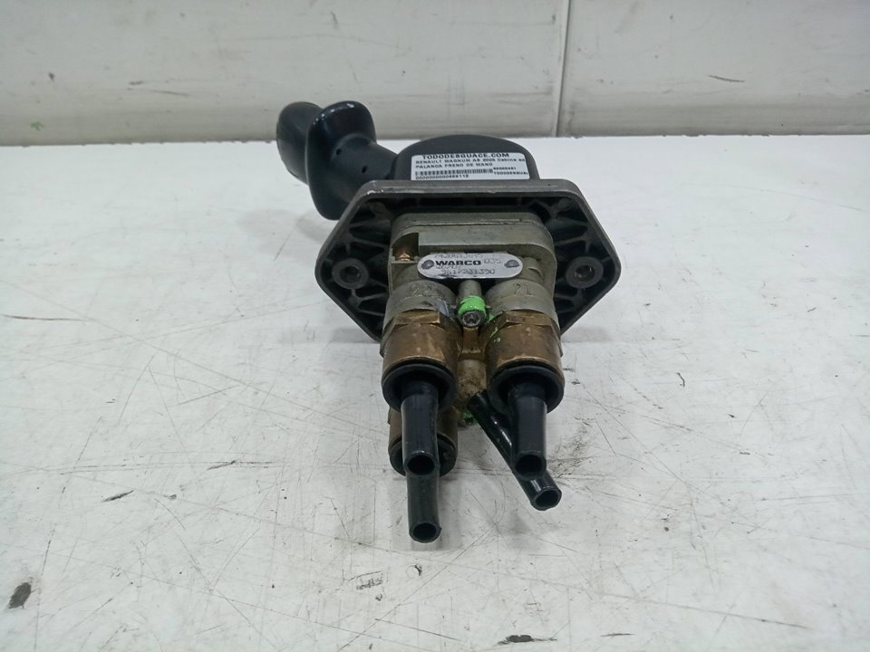 Palanca freno de mano renault master pro cajachasis  magnum ab 2005 cabina adel.tr