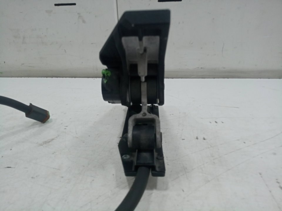 Potenciometro acelerador renault master pro cajachasis  magnum ab 2005 cabina adel.tr